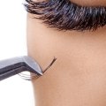 How many lashes should fall out a day with lash extensions?